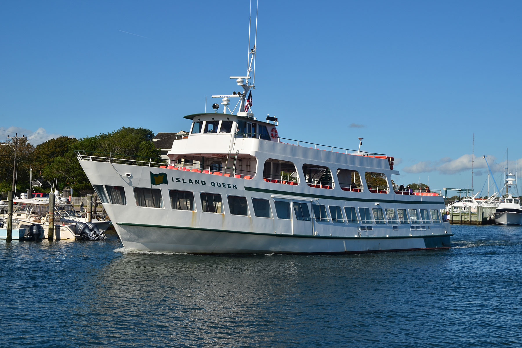 Island Queen Ferry